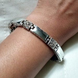 metal silver link bracelet Celtic charm